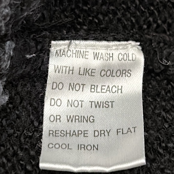 Carolyn Taylor Women’s Long Sleeves turtleneck Knit sweater size Large - Picture 8 of 8